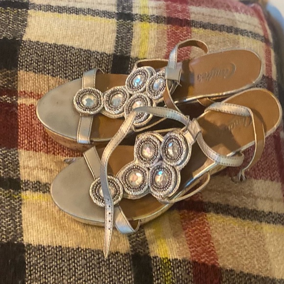 Vintage ladies Candies wedges size 10 - Picture 3 of 12